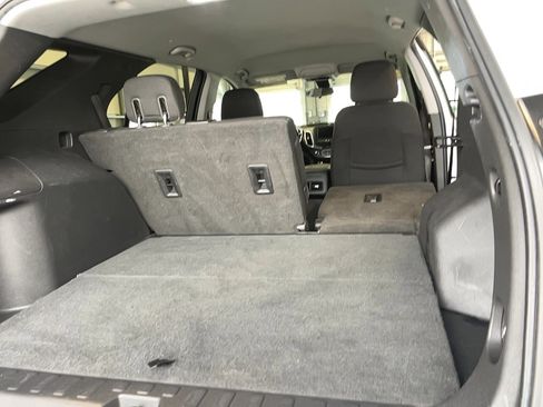 Used 2020 Chevrolet Equinox LT image 22