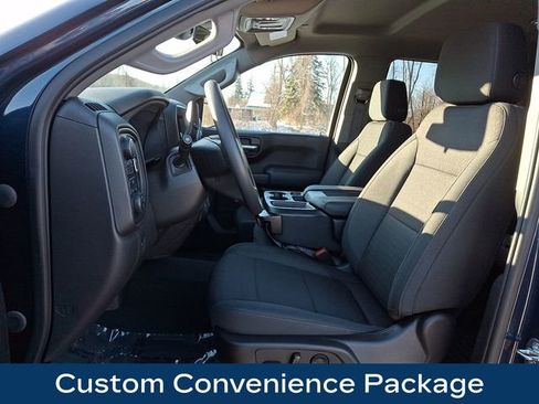 Used 2022 Chevrolet Silverado 1500 Custom Trail Boss w/ LPO, Dark Essentials Package AWD/4WD image 2