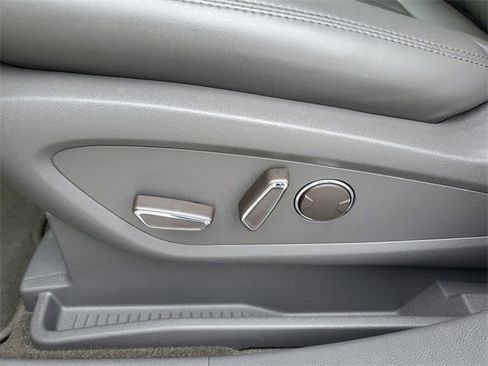 Used 2019 Lincoln Nautilus Reserve image 21