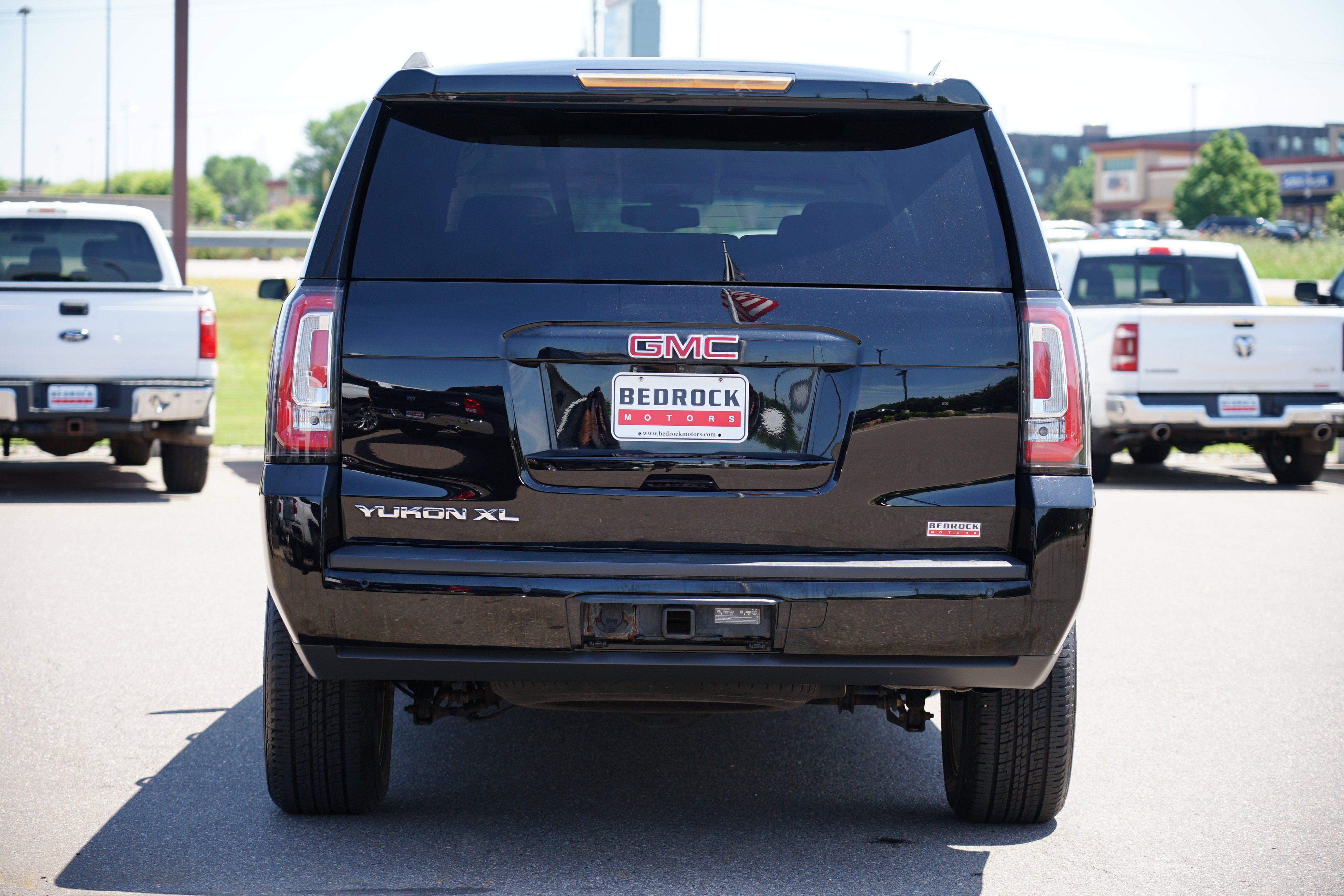 Used 2019 GMC Yukon XL SLE w/ SLE Value Package AWD/4WD image 4