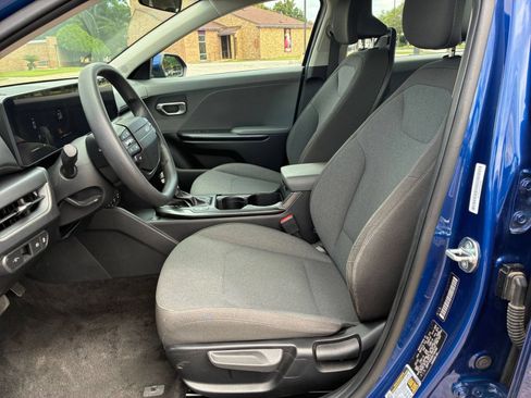 Used 2025 Kia K4 FWD image 21