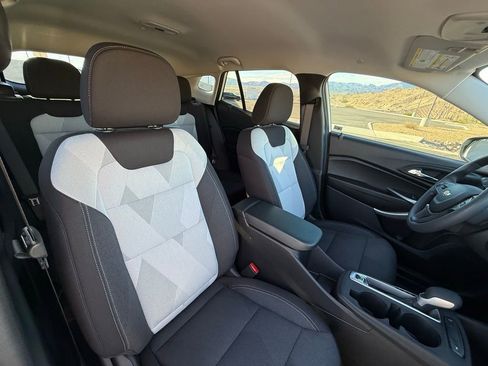 New 2026 Chevrolet Trax LS w/ LS Convenience Package image 12