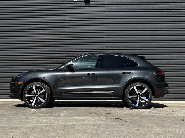 Certified 2026 Porsche Macan AWD/4WD image 2