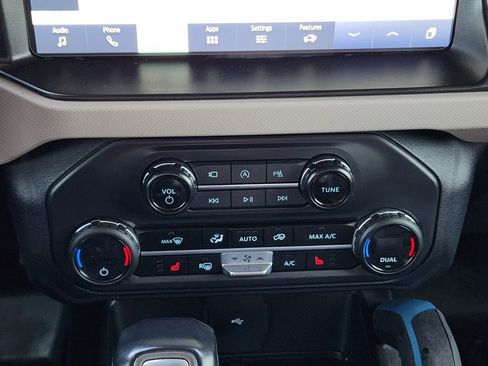 Used 2023 Ford Bronco Wildtrak AWD/4WD image 24