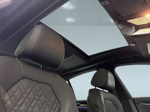 Certified 2023 BMW 530i w/ Premium Package image 15