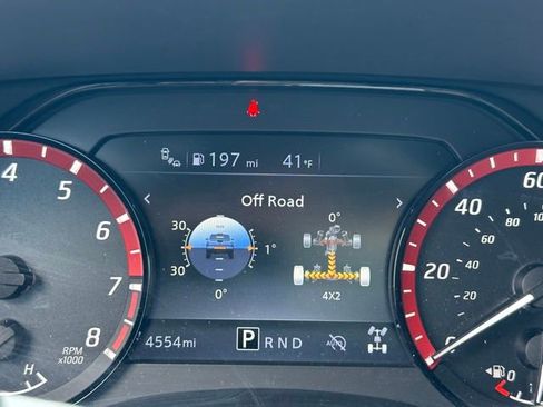 Used 2025 Nissan Frontier PRO-4X image 19