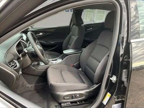Used 2024 Chevrolet Malibu LT FWD image 19