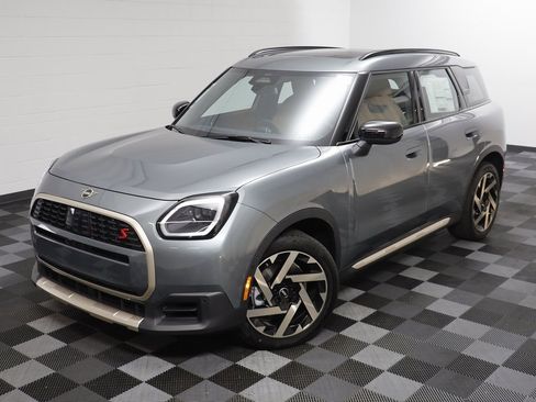 New 2026 MINI Cooper Countryman S image 2
