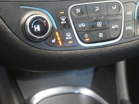 Used 2025 Chevrolet Malibu LT image 25