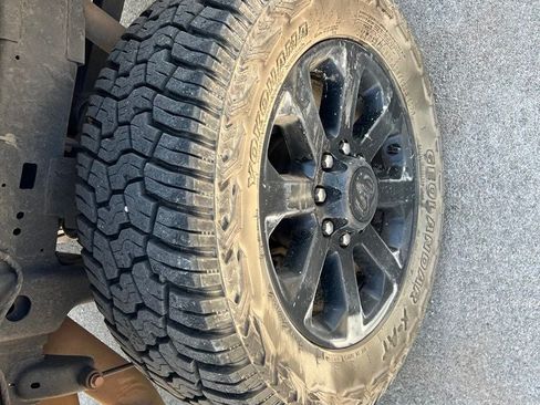Used 2024 RAM 2500 Laramie w/ Night Edition AWD/4WD image 12