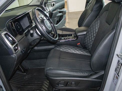 Used 2023 Kia Sorento SX AWD/4WD image 8