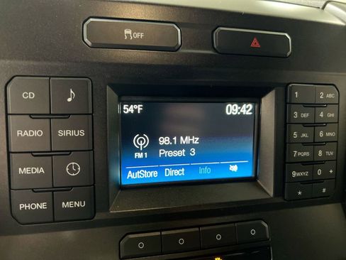Used 2017 Ford F250 XLT w/ XLT Value Package AWD/4WD image 13