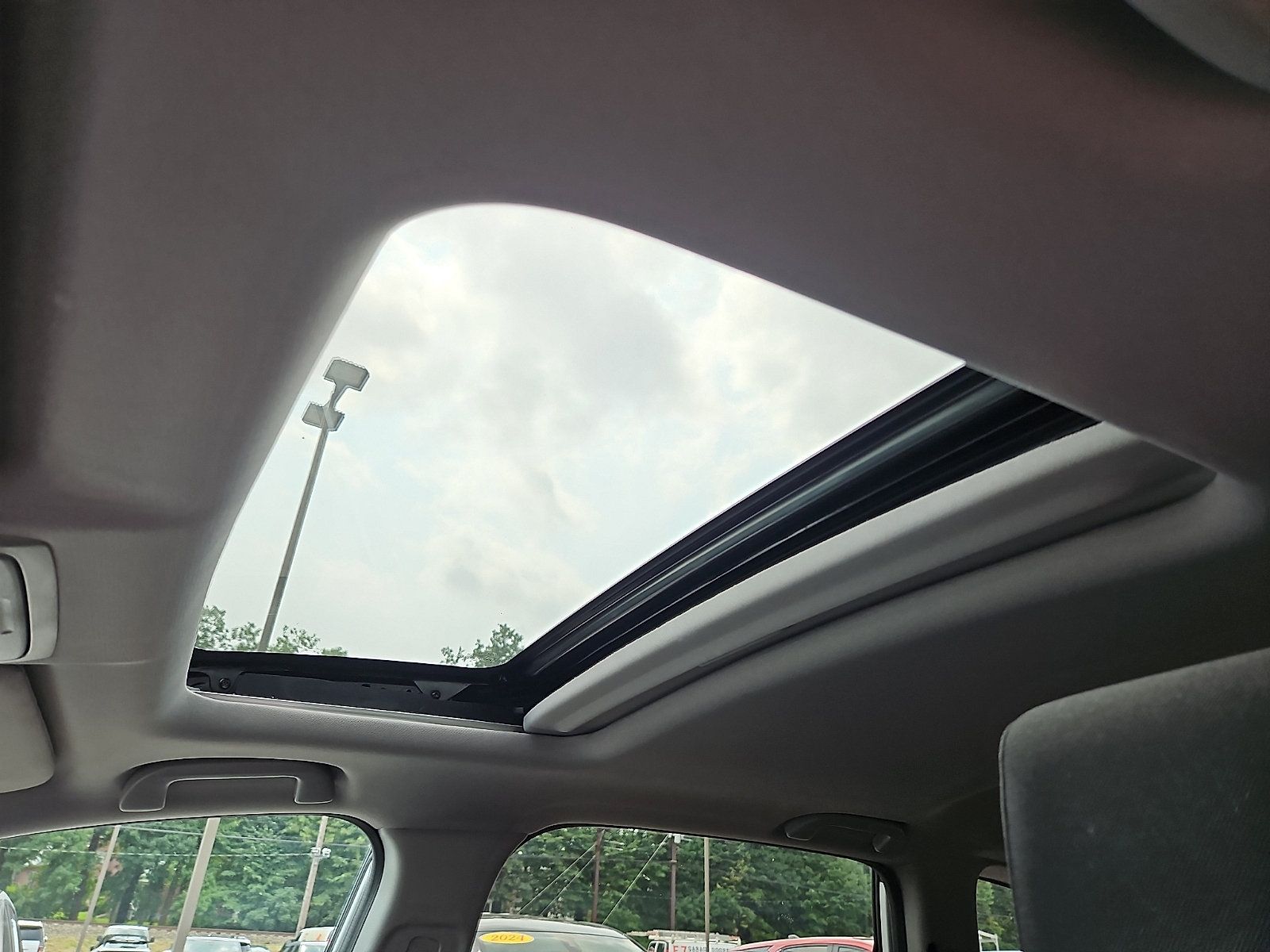 Used 2020 Honda CR-V EX image 14