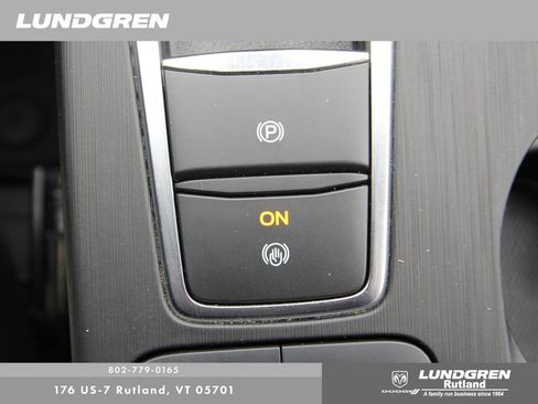 Used 2020 Ford Escape Titanium w/ Titanium Premium Package 2.0 image 27