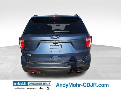 Used 2018 Ford Explorer XLT w/ Equipment Group 202A FWD image 6