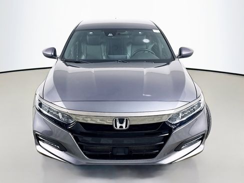 Used 2018 Honda Accord Sport image 2