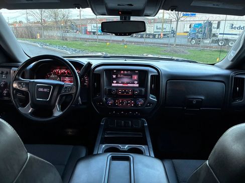 Used 2015 GMC Sierra 1500 SLE image 10