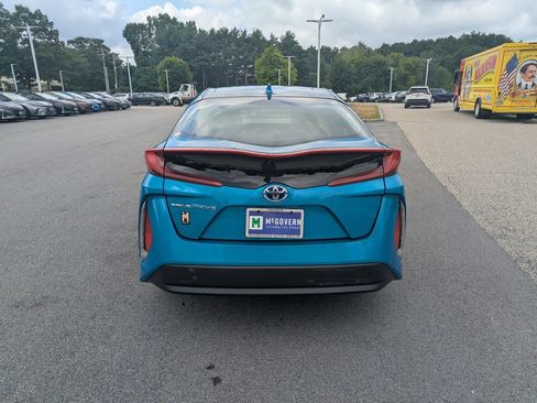 Used 2020 Toyota Prius Prime LE FWD image 4