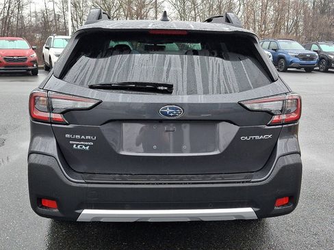 Certified 2025 Subaru Outback Limited image 5