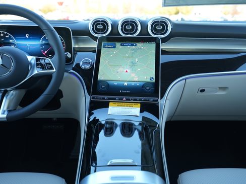New 2026 Mercedes-Benz GLC 300 4MATIC image 25