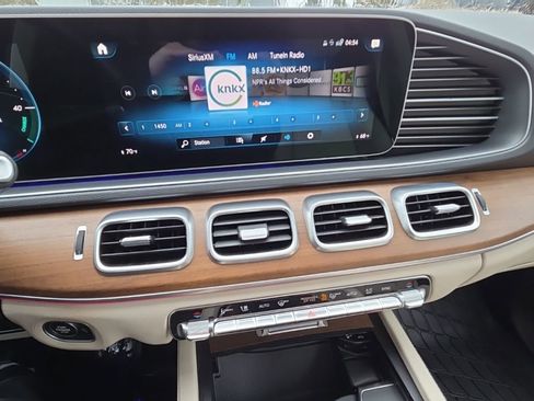 Used 2022 Mercedes-Benz GLE 350 4MATIC image 25