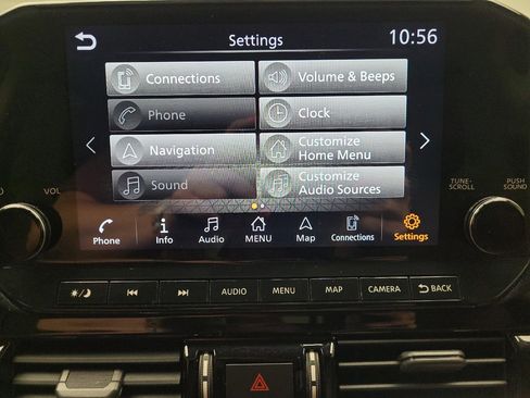 Used 2022 Nissan Pathfinder Platinum w/ Cargo Package AWD/4WD image 25