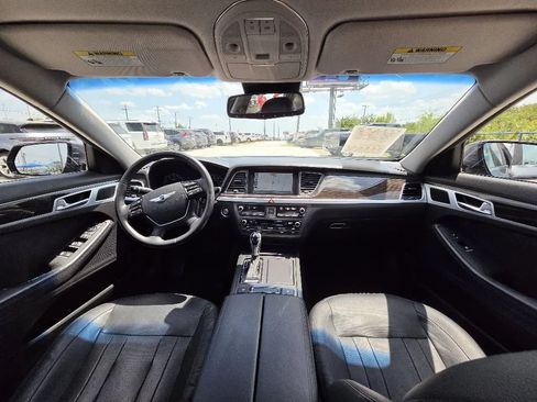 Used 2016 Hyundai Genesis 3.8 RWD image 26