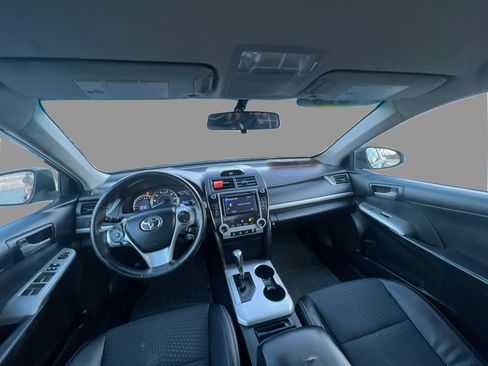 Used 2013 Toyota Camry SE image 22