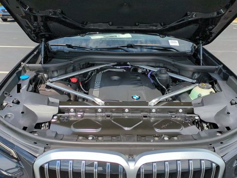 Used 2026 BMW X7 xDrive40i AWD/4WD image 34