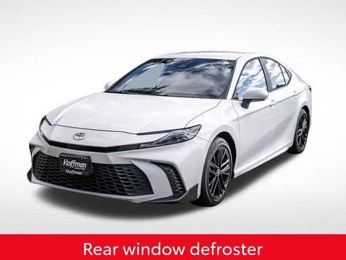 Certified 2025 Toyota Camry SE FWD image 14
