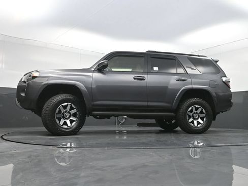 Used 2023 Toyota 4Runner TRD Off-Road Premium w/ Off Road Premium Plus Package AWD/4WD image 27