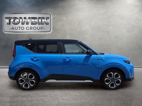 Certified 2025 Kia Soul EX FWD image 3