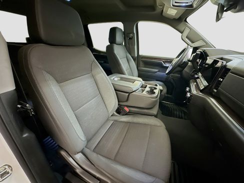 Used 2024 GMC Sierra 1500 Elevation image 32