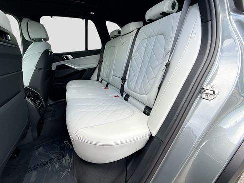 New 2026 BMW X5 sDrive40i w/ Climate Comfort Package RWD image 19