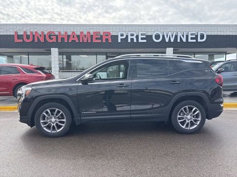 Used 2023 GMC Terrain SLT w/ Tech Package image 11