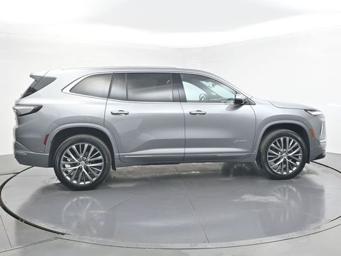 Used 2025 Buick Enclave Avenir w/ Super Cruise Package AWD/4WD image 6