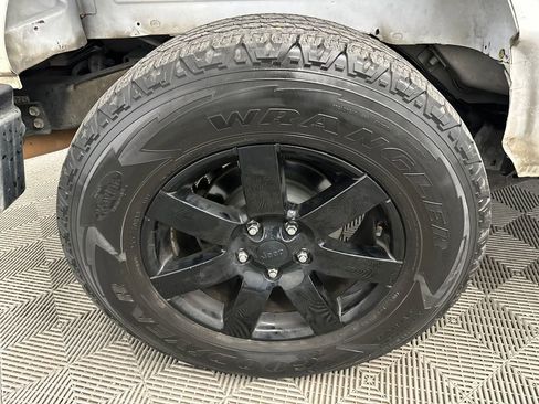 Used 2014 Jeep Wrangler Unlimited Sahara AWD/4WD image 14