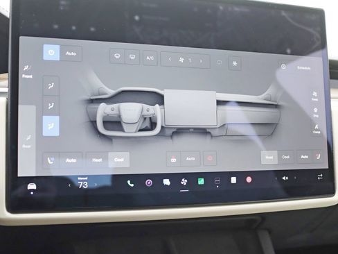 Used 2022 Tesla Model S image 17