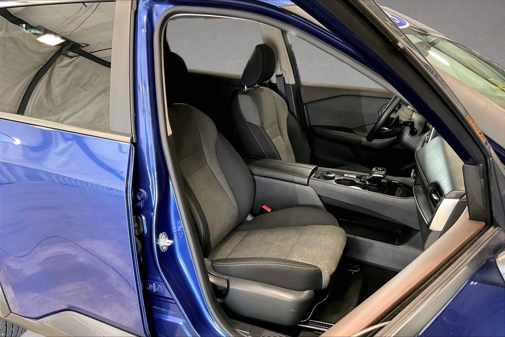 Used 2023 Nissan Rogue SV AWD/4WD image 29