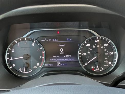 Used 2022 Nissan Titan SV RWD image 18