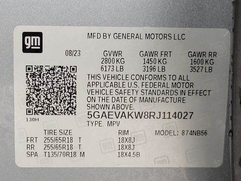 Used 2024 Buick Enclave Essence w/ LPO, Floor Liner Package image 27