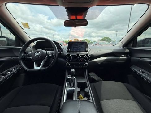 Used 2022 Nissan Sentra SV FWD image 29