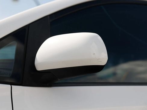 Used 2014 Toyota Sienna LE FWD image 31