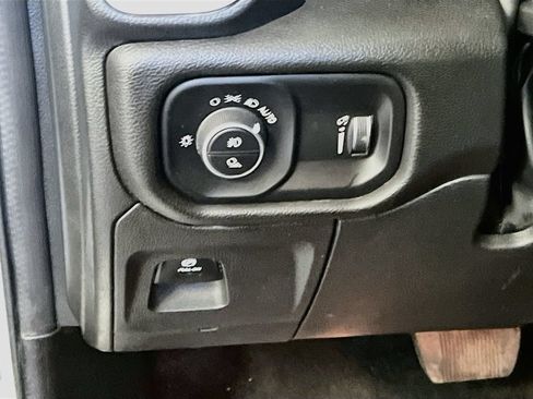 Used 2023 RAM 1500 Big Horn AWD/4WD image 10