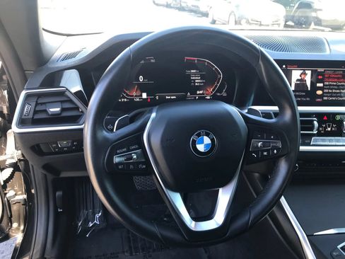 Used 2022 BMW 430i Convertible w/ Convenience Package image 21