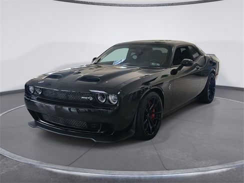 Used 2023 Dodge Challenger SRT Hellcat image 2