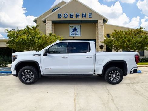 Used 2024 GMC Sierra 1500 AT4 w/ Technology Package AWD/4WD image 2