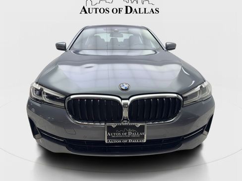 Used 2022 BMW 530i xDrive w/ Convenience Package AWD/4WD image 3