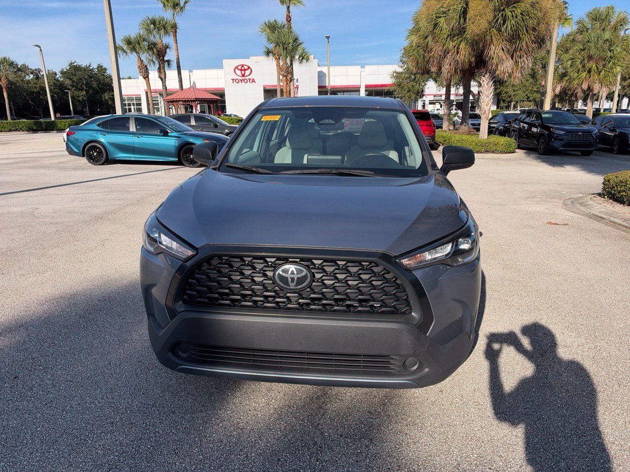 Used 2025 Toyota Corolla Cross L FWD image 5