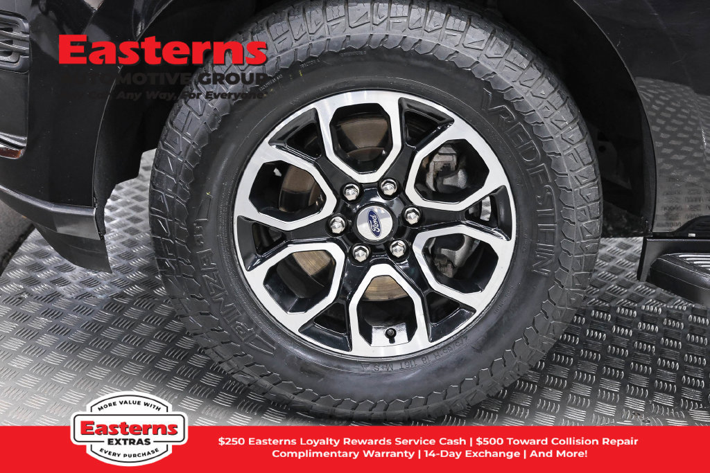 Used 2024 Ford Expedition XLT RWD image 33